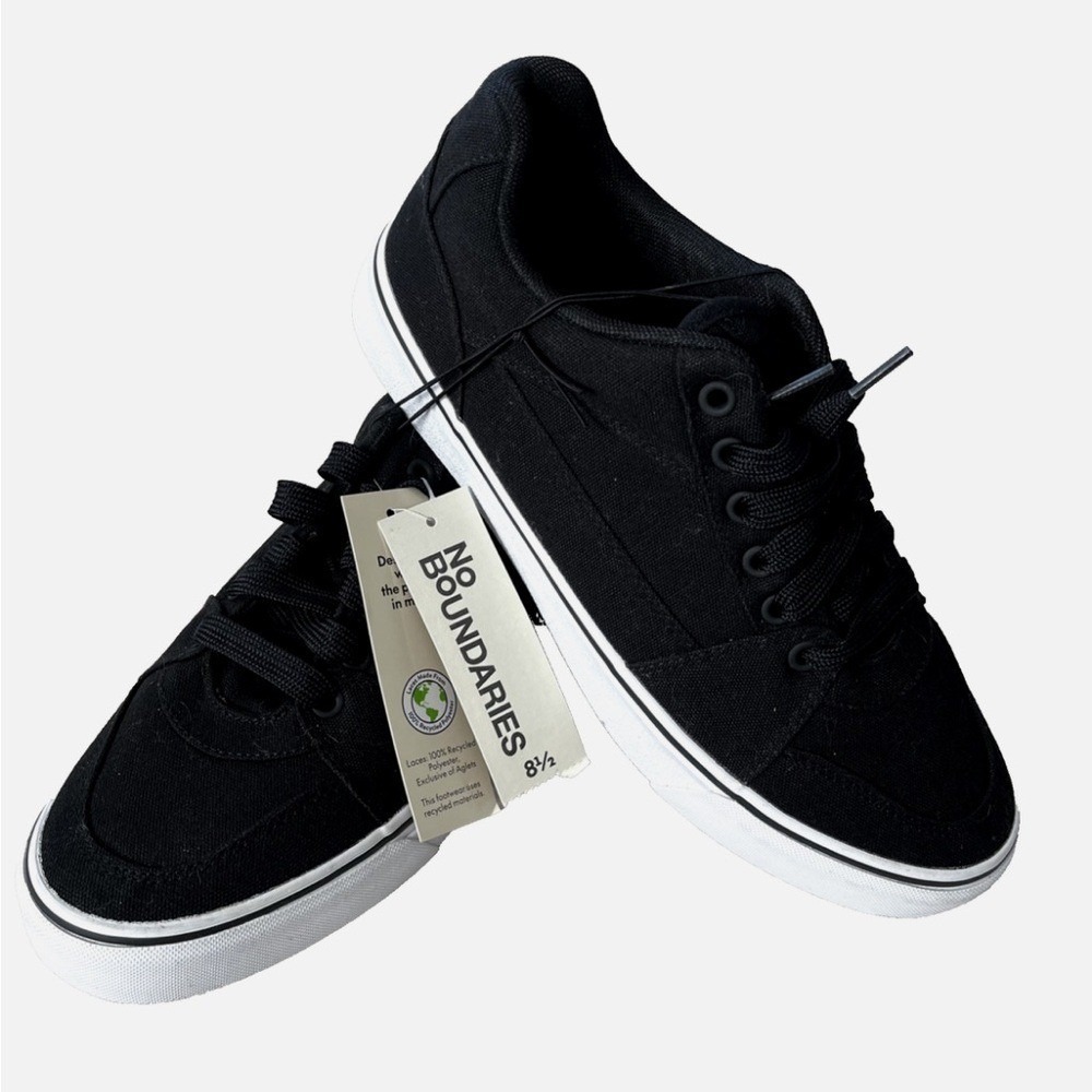 No Boundaries Mens Black Canvas Sneakers Low Top Lace Up Shoes Size 8.5